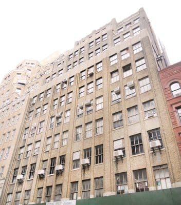 335 West 35th Street photo